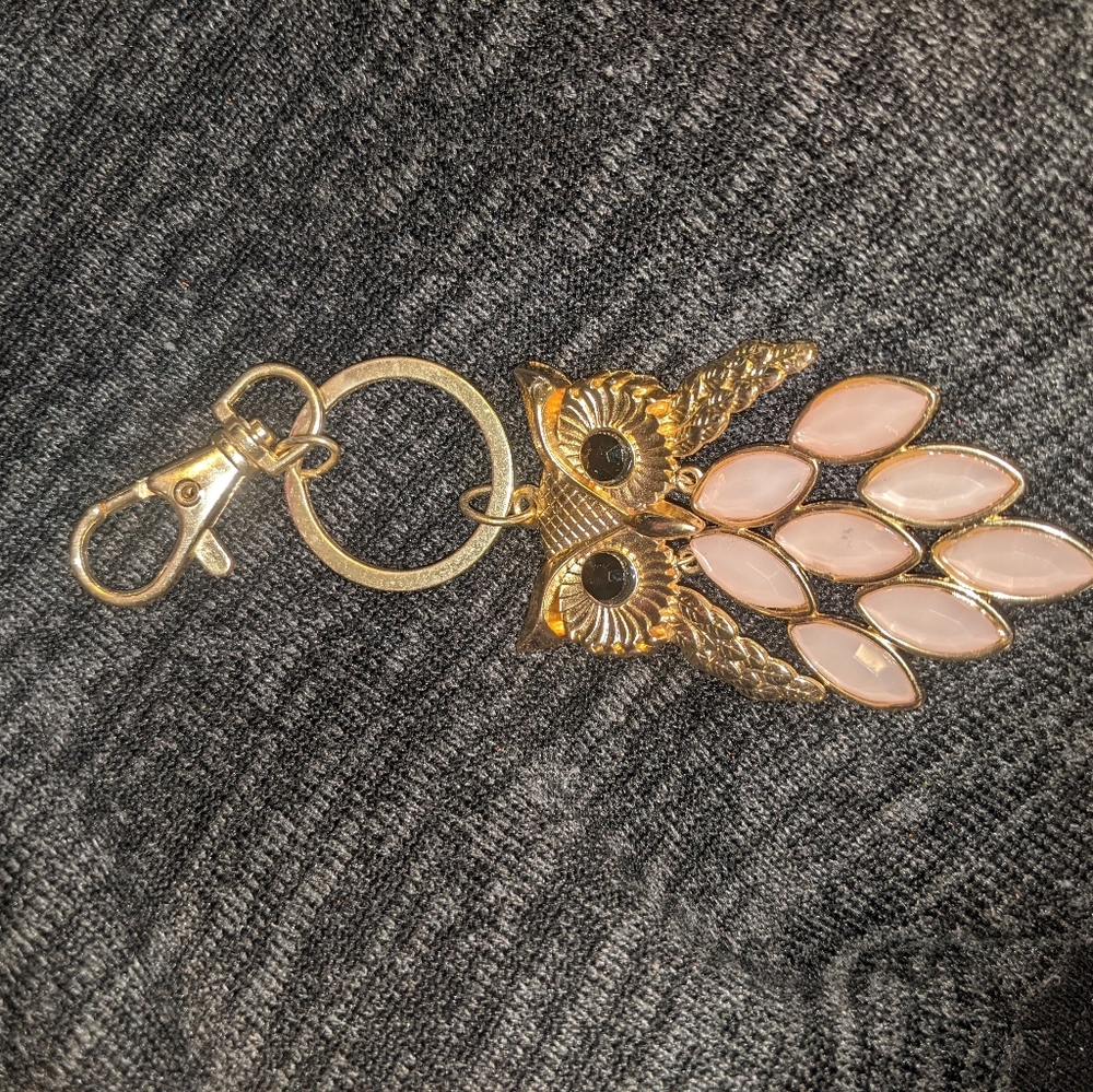 More - Picture 4 of 16